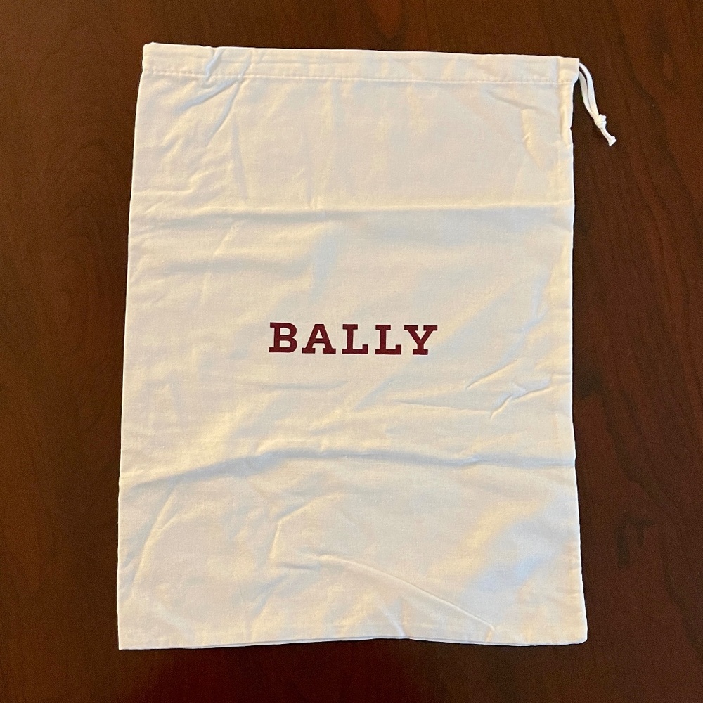 BALLY Dust Bag, White drawstring bag with red logo, 11 × 15